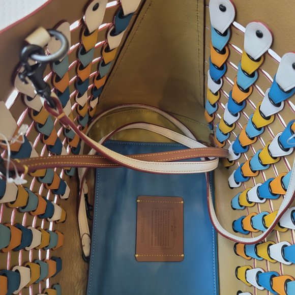 Coach 1941 Rogue Tote Color-Block Chain Link. - Picture 10 of 15